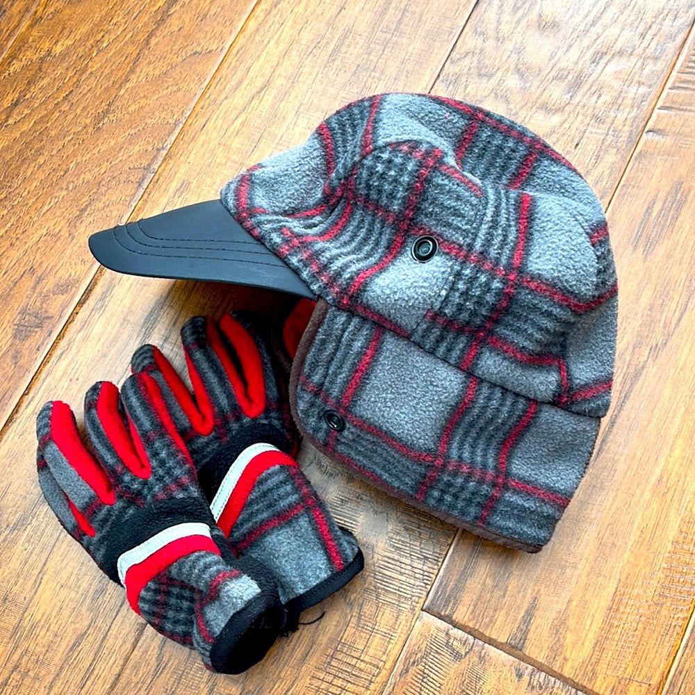 GAPkids hat and gloves set